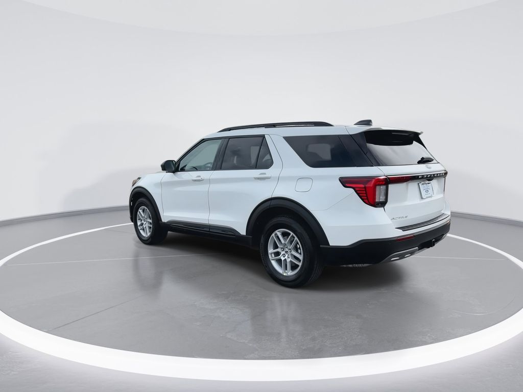 New 2026 Star White Metallic Tri-Coat Ford Active image 4