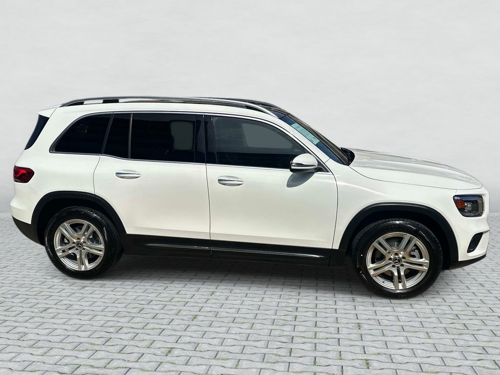Thumbnail: 2022 Mercedes-Benz GLB - 8