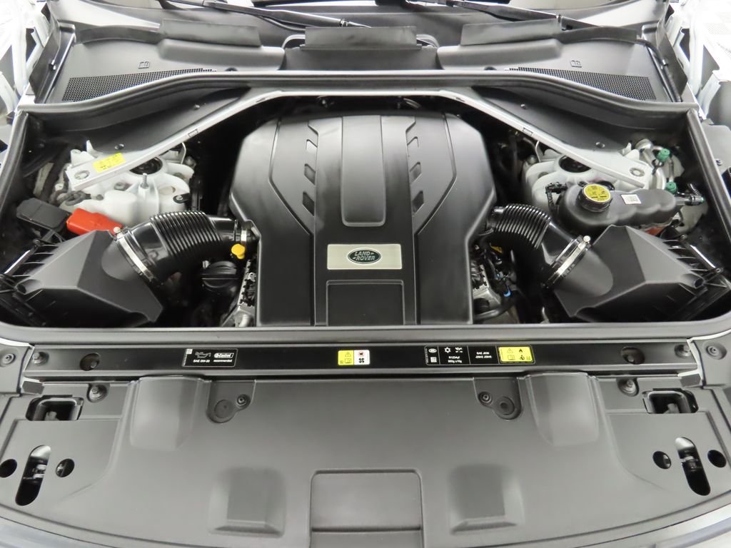 Thumbnail: 2023 Land Rover Range Rover - 28
