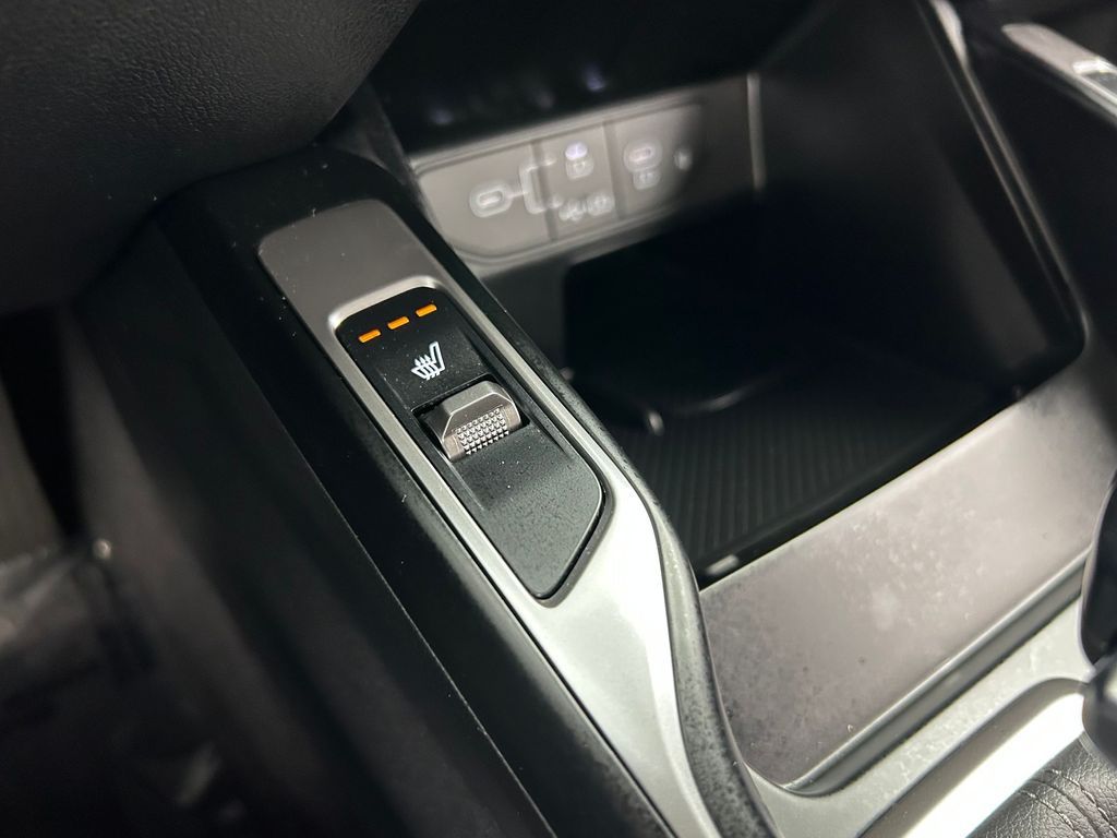 Used 2025 Wolf Gray Kia S image 29