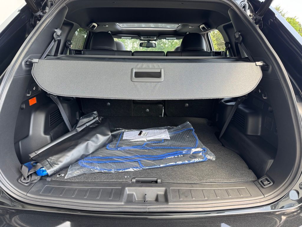 2025 Mitsubishi Outlander PHEV SEL photo 11