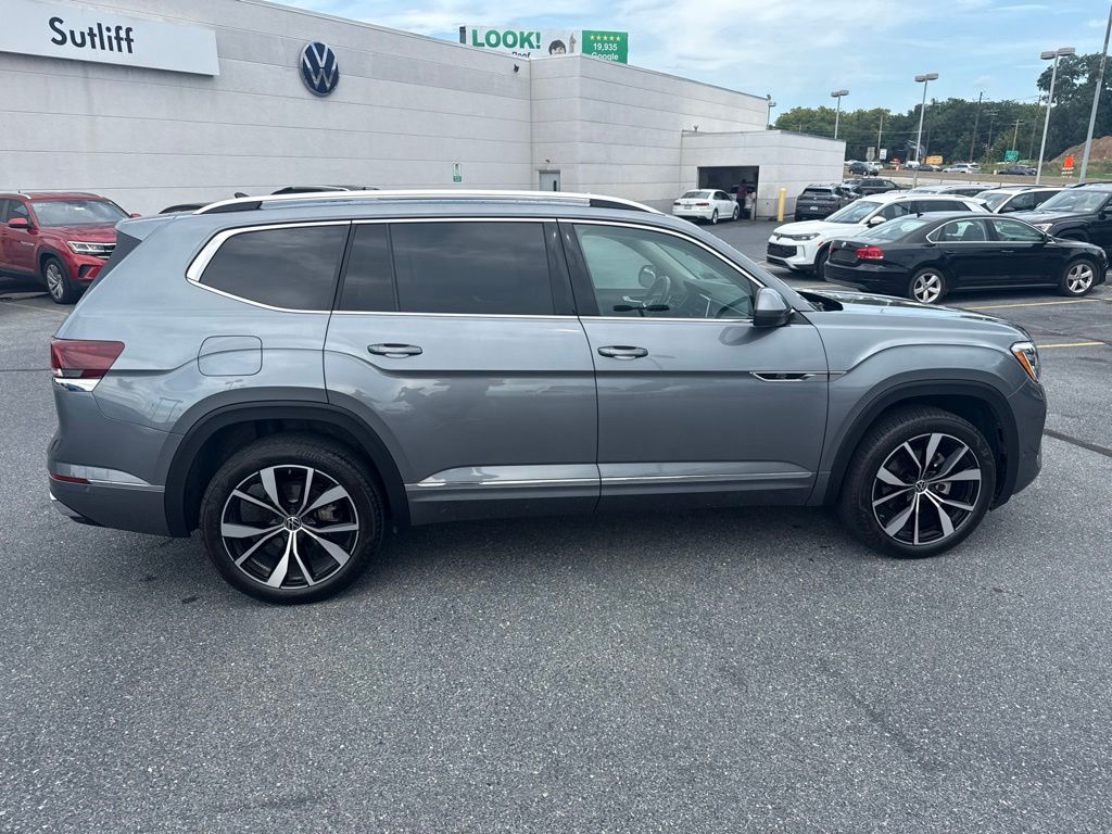 2025 Volkswagen Atlas 2.0T SEL Premium R-Line Gray at Subaru and VW of Moon Township