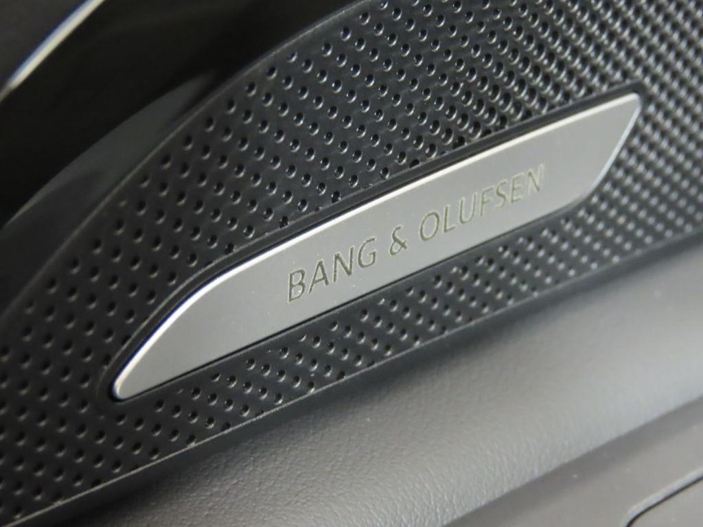 Thumbnail: 2025 Audi Q5 - 27