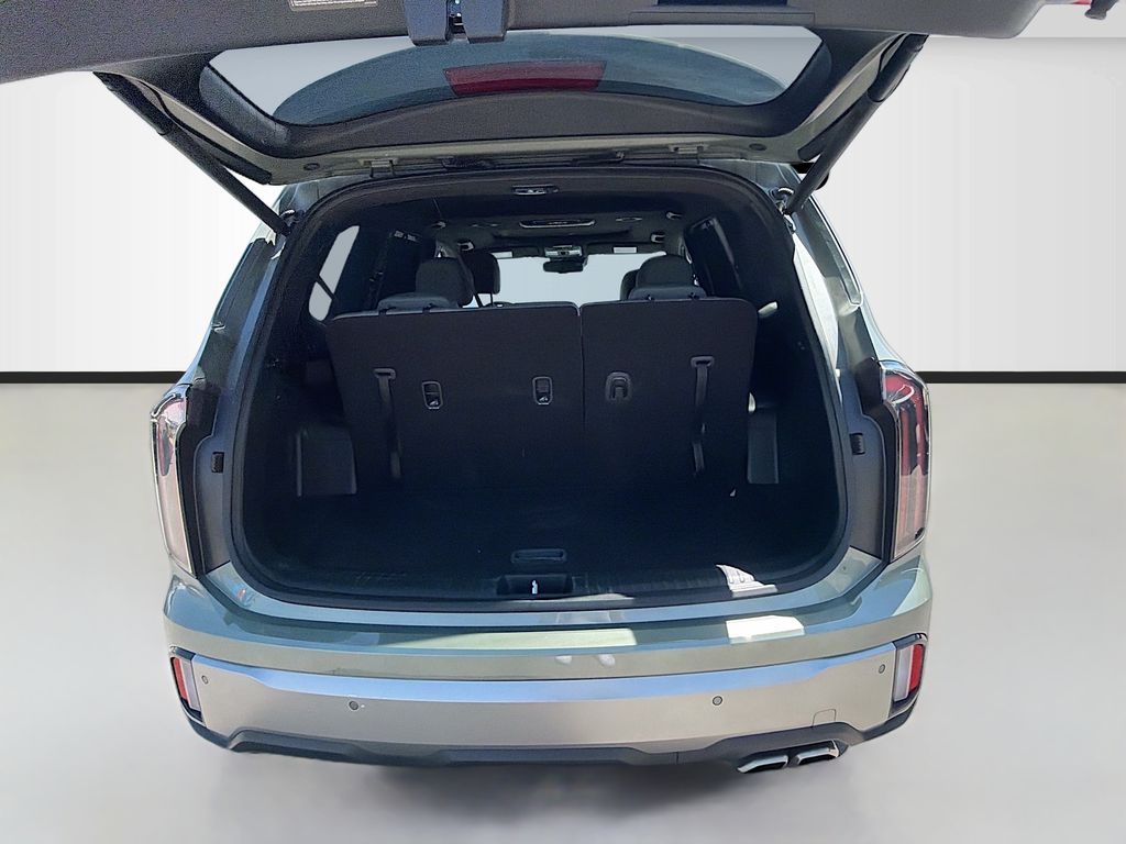 Used 2023 Green Kia EX X-Line image 29