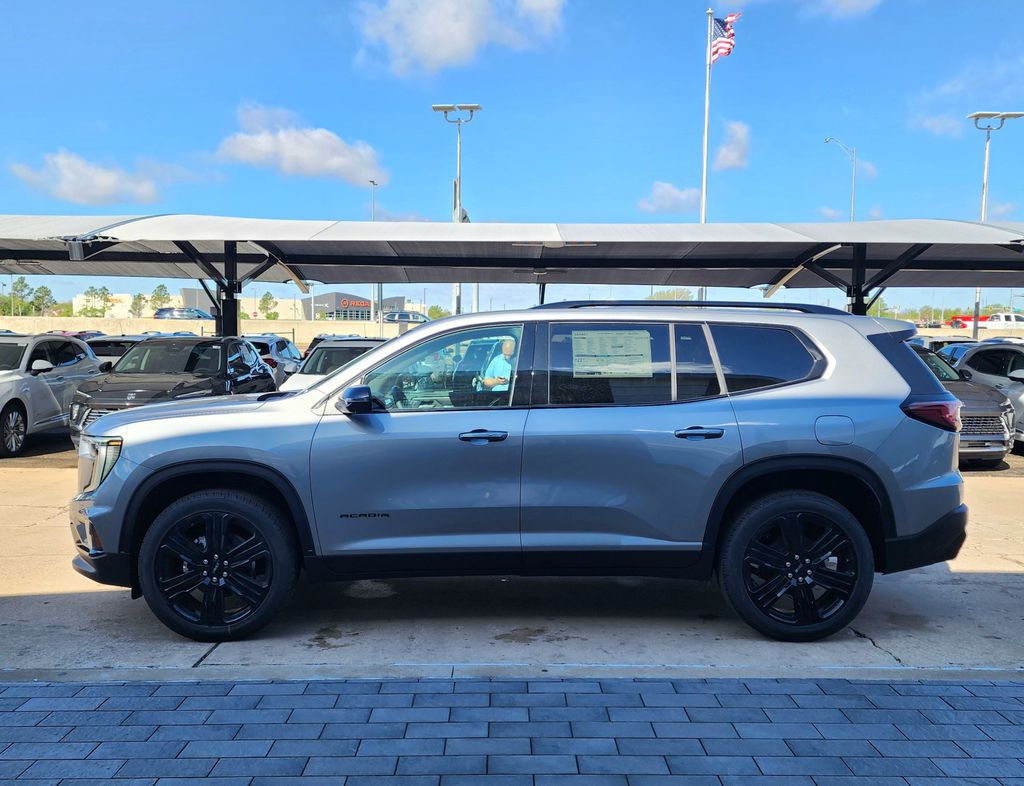 View vehicle photo 7