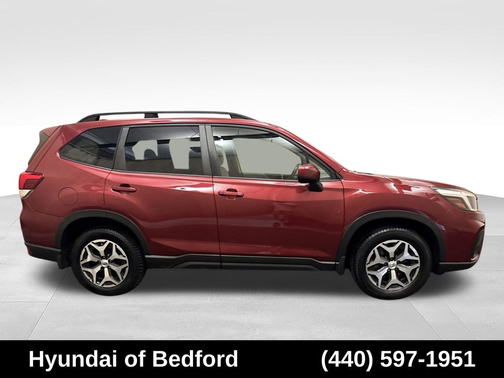 2020 Subaru Forester Premium - Image 4