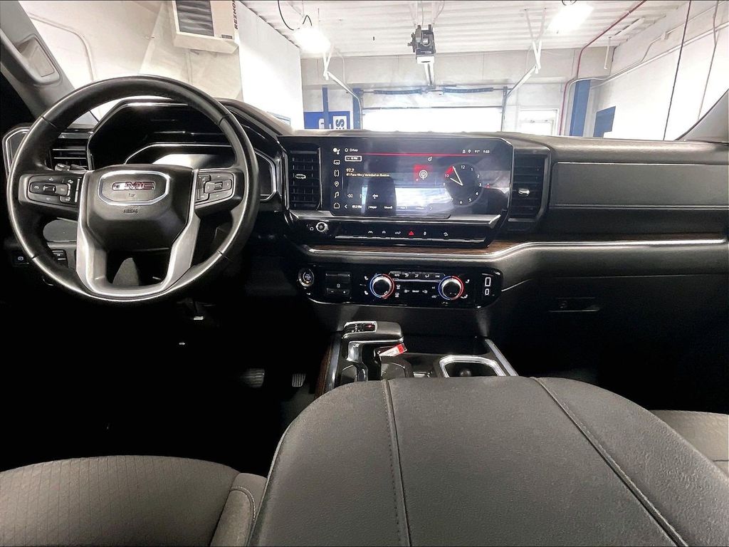 2024 GMC Sierra 1500 — photo 21