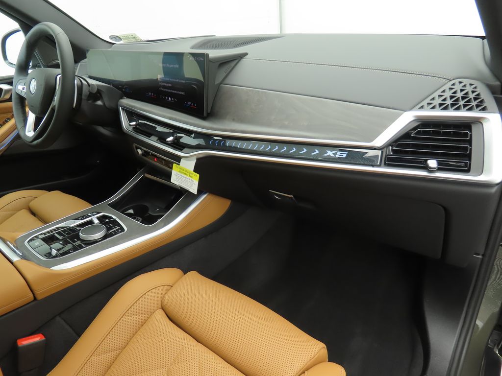 Thumbnail: 2026 BMW X5 - 17