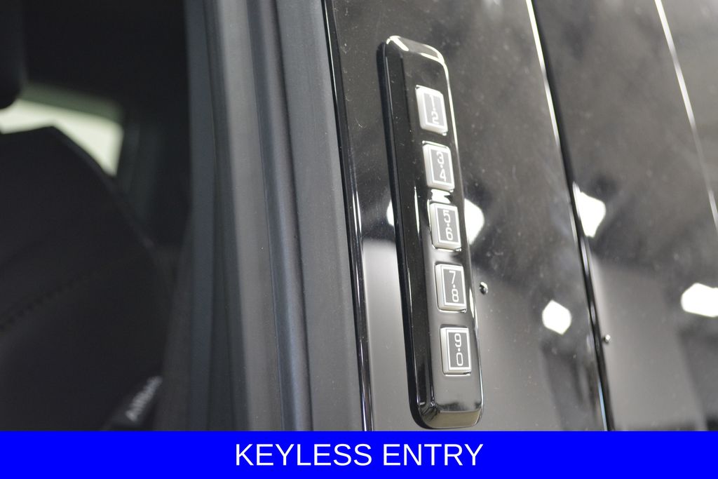 Certified Used 2022 Oxford White Ford Raptor image 14
