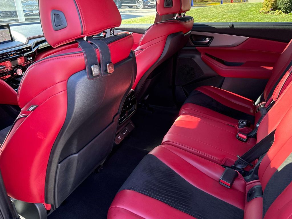 Thumbnail: 2022 Acura MDX - 26