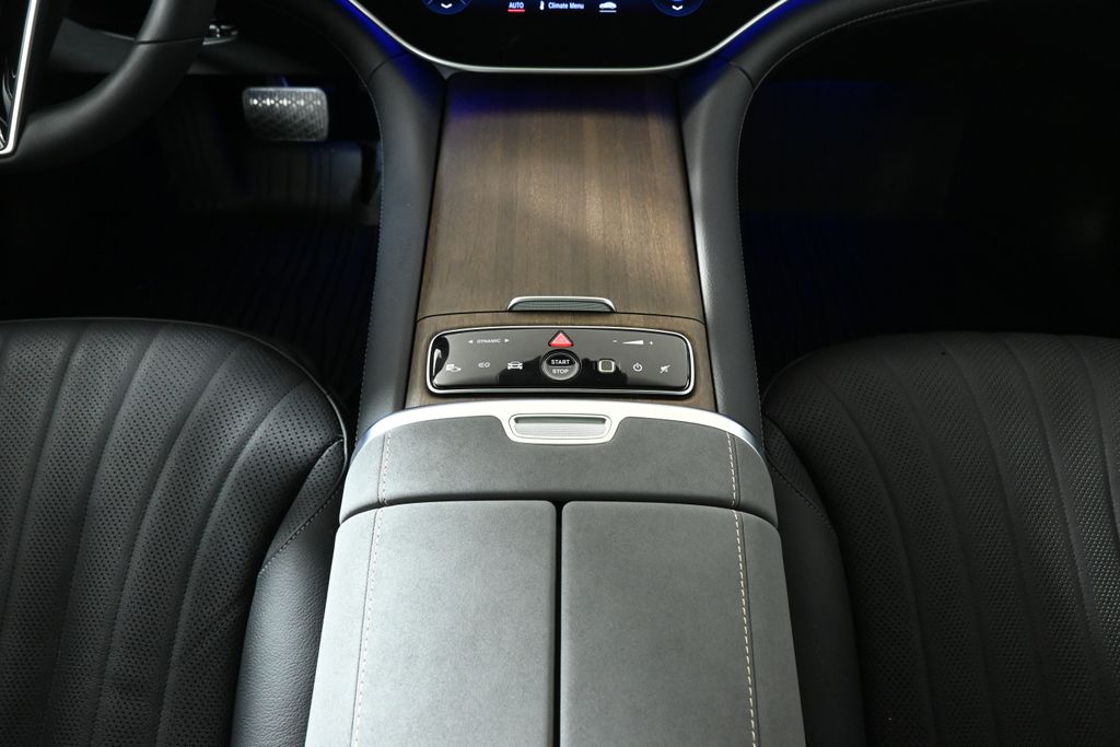 2023 Mercedes-Benz EQS 580 24