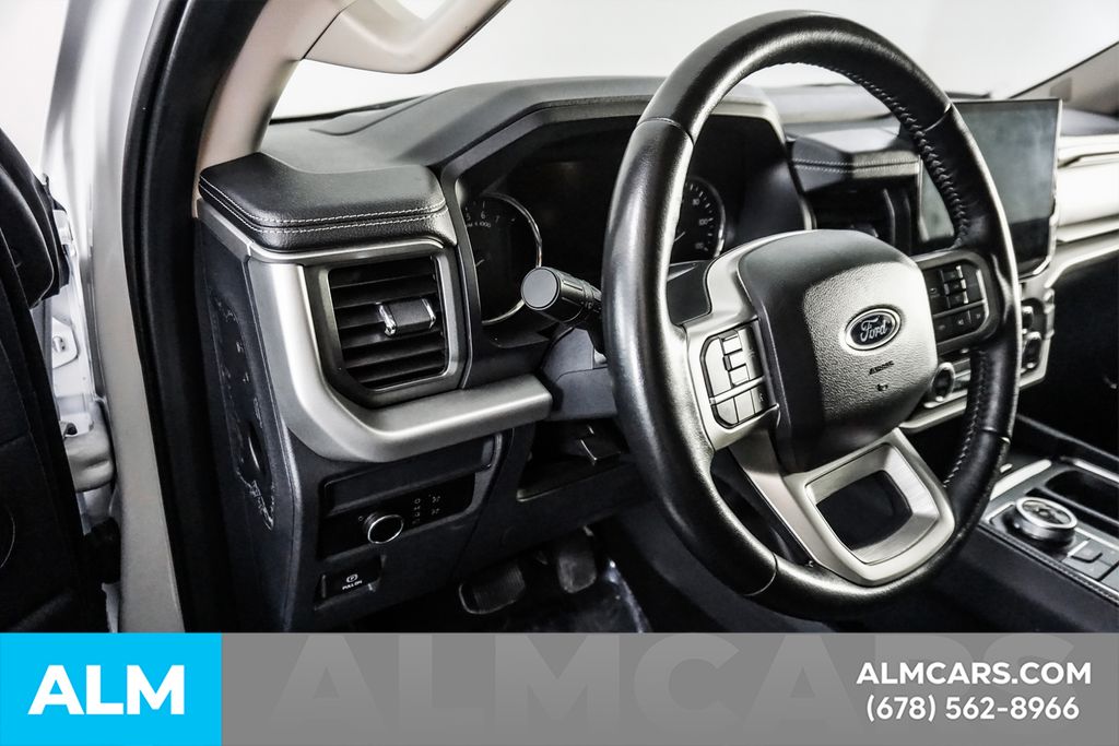 Used 2024 White Ford XLT image 34