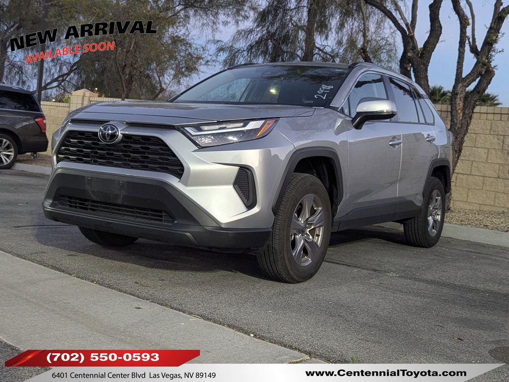 2025 Toyota RAV4 XLE