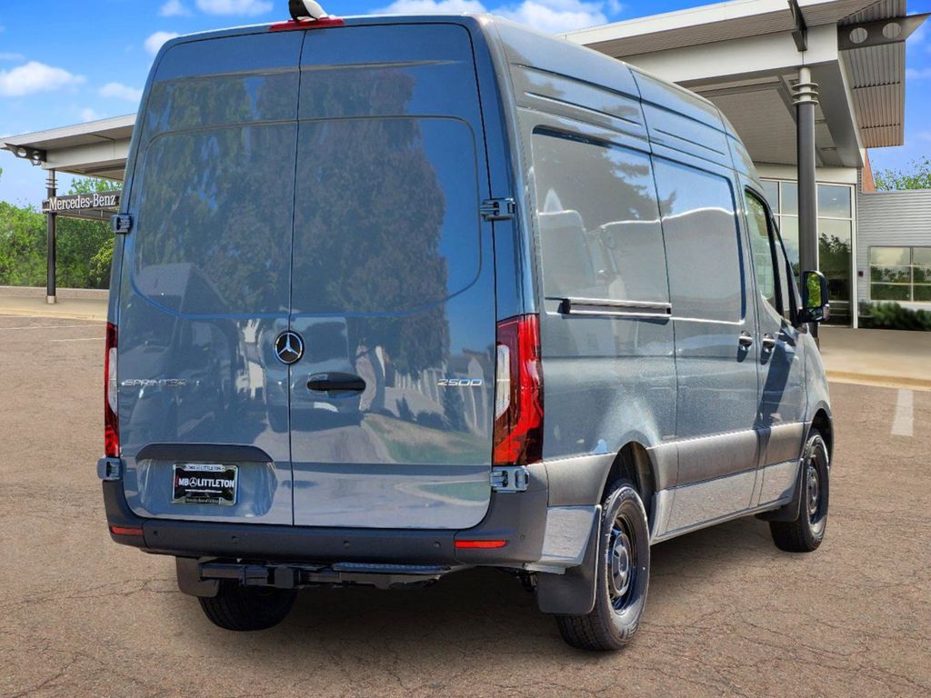 2025 Mercedes-Benz Sprinter 2500 Cargo 144 WB 3