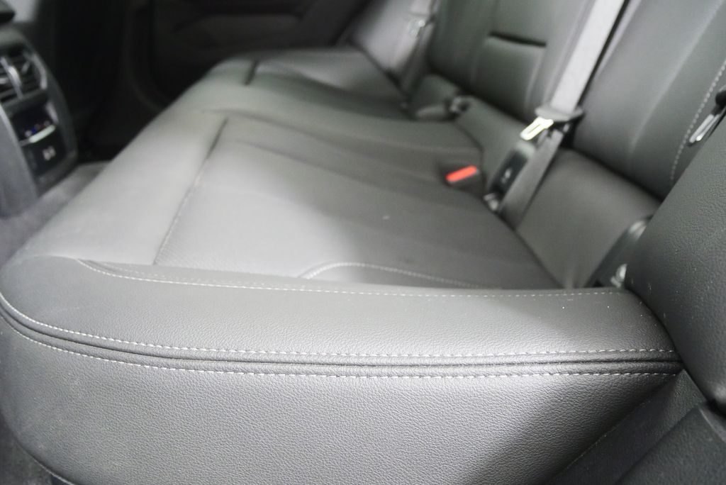 Thumbnail: 2025 BMW 4 Series - 15