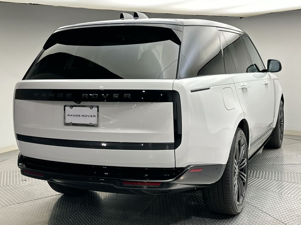 Thumbnail: 2025 Land Rover Range Rover - 3