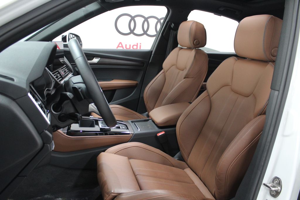 Thumbnail: 2023 Audi Q5 - 12