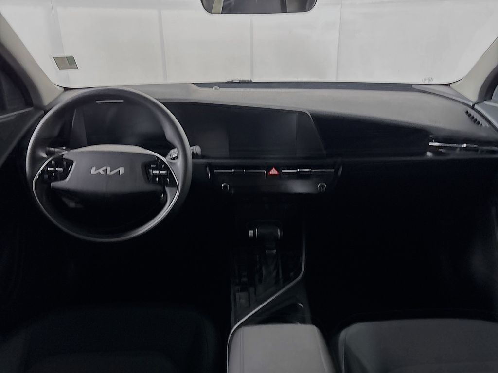 2024 Kia Niro LX
