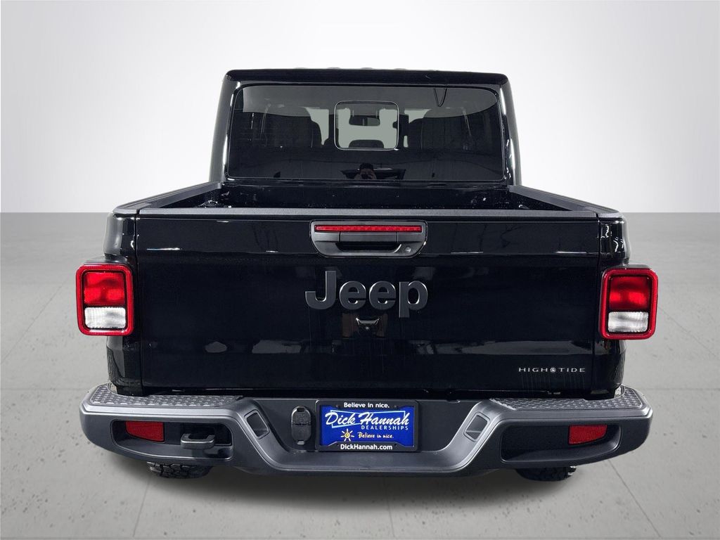 2025 Jeep Gladiator Willys