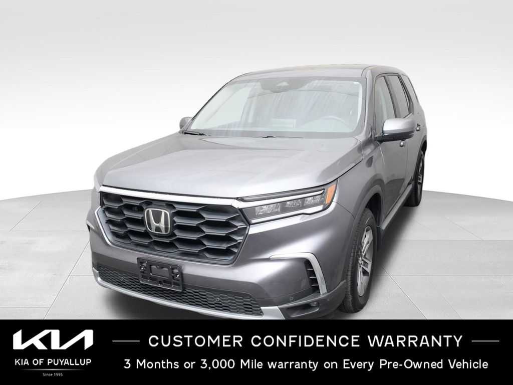 Gray (Modern Steel Metallic) 2025 Honda Pilot SUV / Crossover All-Wheel Drive Automatic