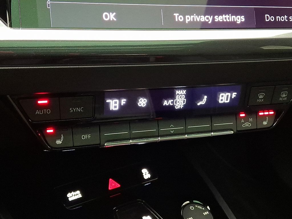 Thumbnail: 2023 Audi Q4 e-tron - 16