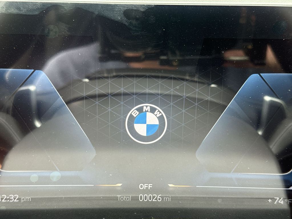 Thumbnail: 2027 BMW X7 - 15