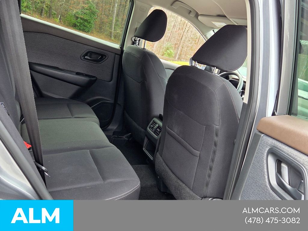 Used 2023 Gray Nissan S image 15