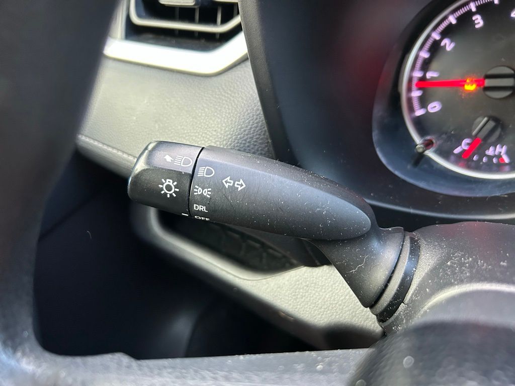 Thumbnail: 2020 Toyota RAV4 - 21