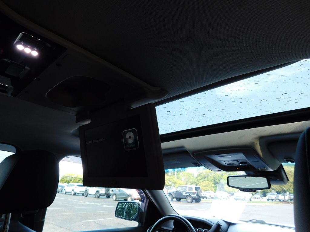 Thumbnail: 2020 Chevrolet Suburban - 6