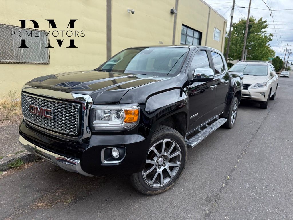 Onyx Black 2017 GMC Canyon Pickup Truck Four-Wheel Drive 6-Speed Automatic