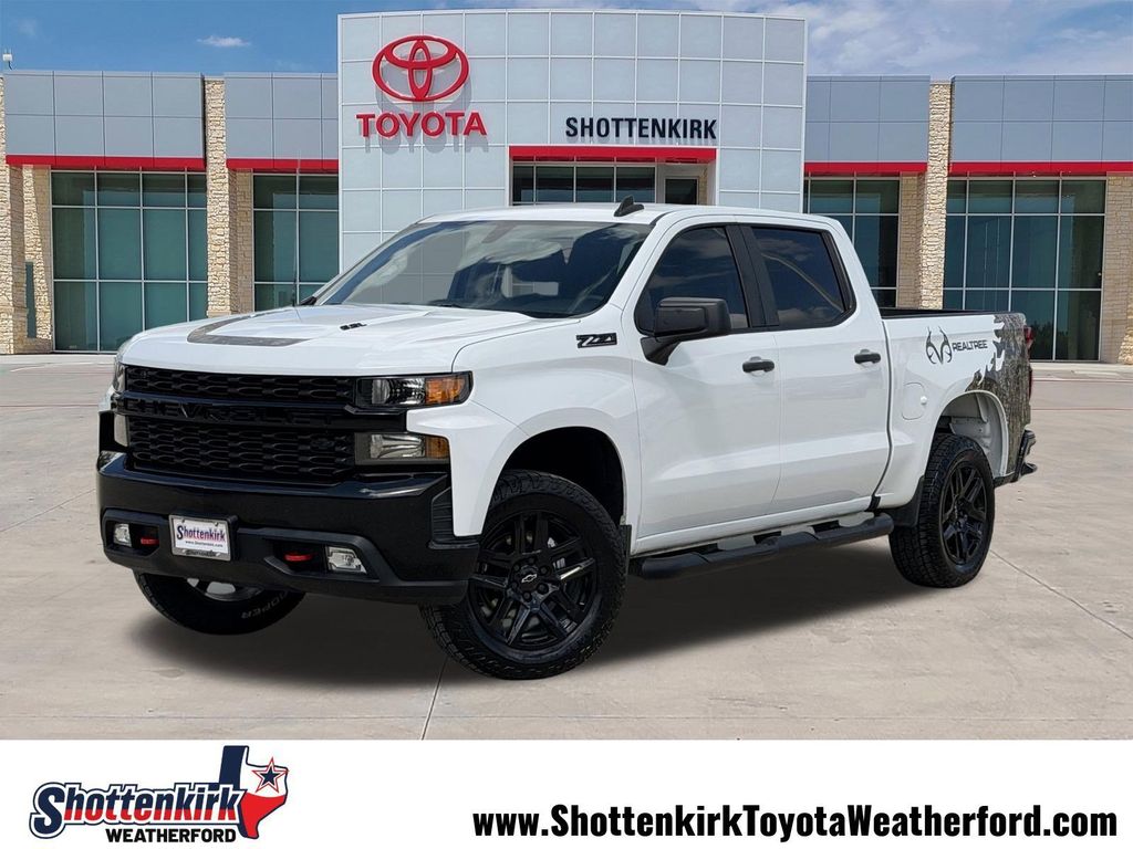 2022 Chevrolet Silverado 1500 Custom Trail Boss 4X4 Crew Cab Short Box's photo