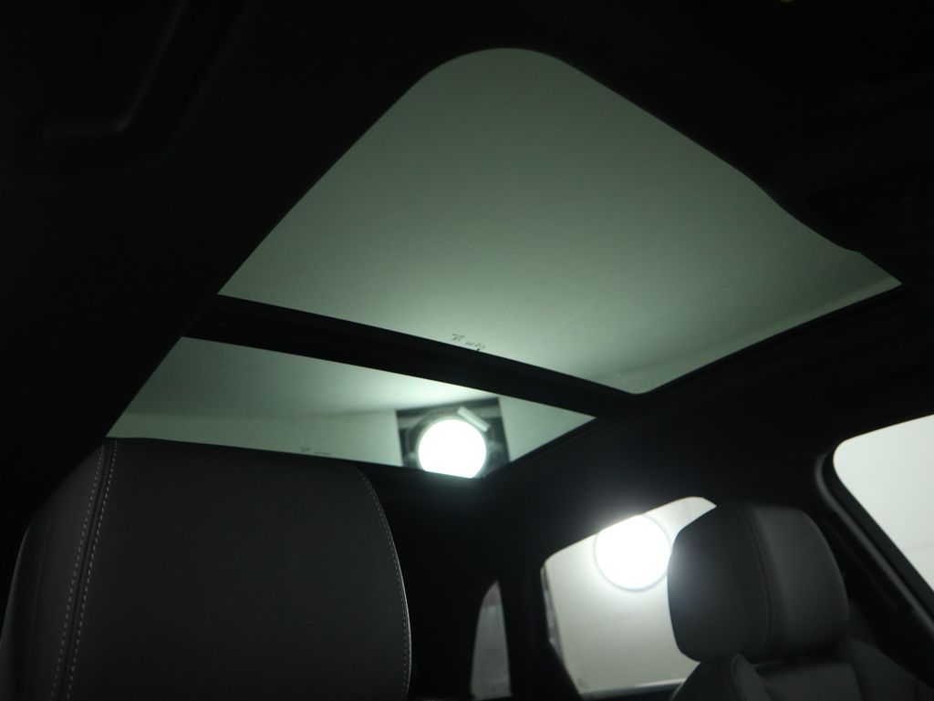 Thumbnail: 2025 Audi Q3 - 20