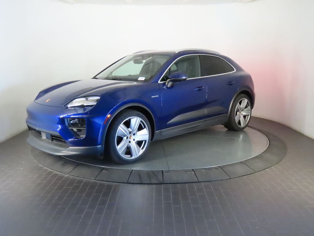 Thumbnail: 2024 Porsche Macan - 1
