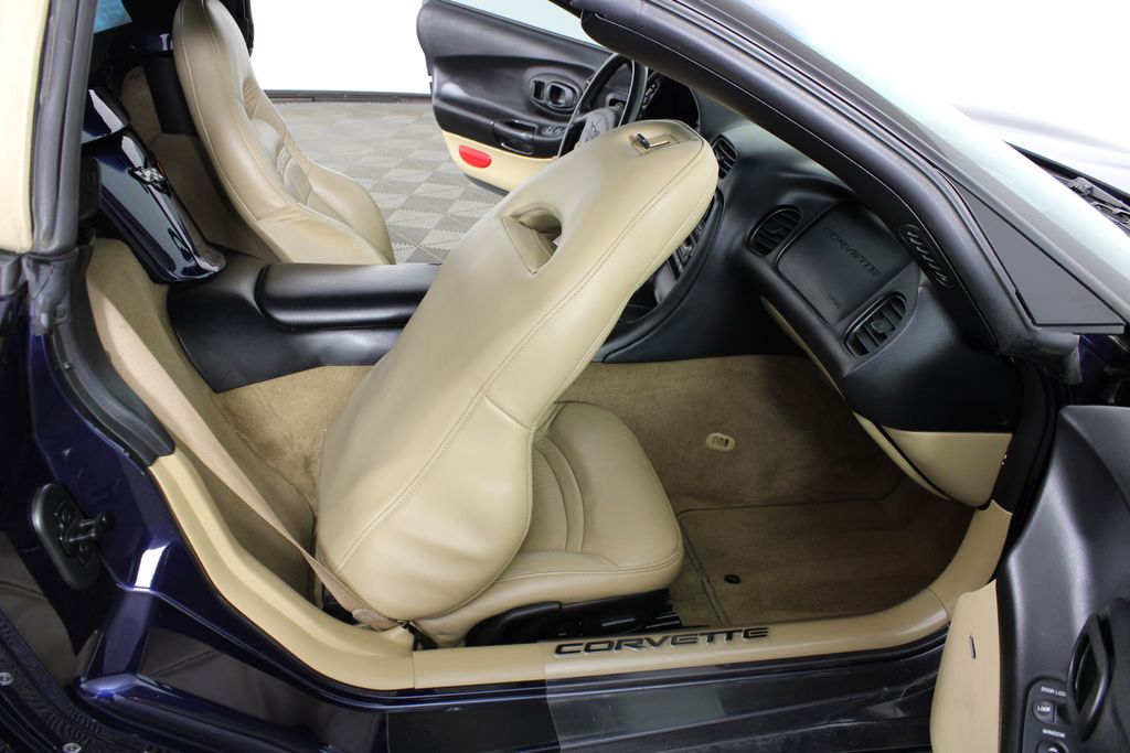 Used 2001 Chevrolet Corvette for sale in 
