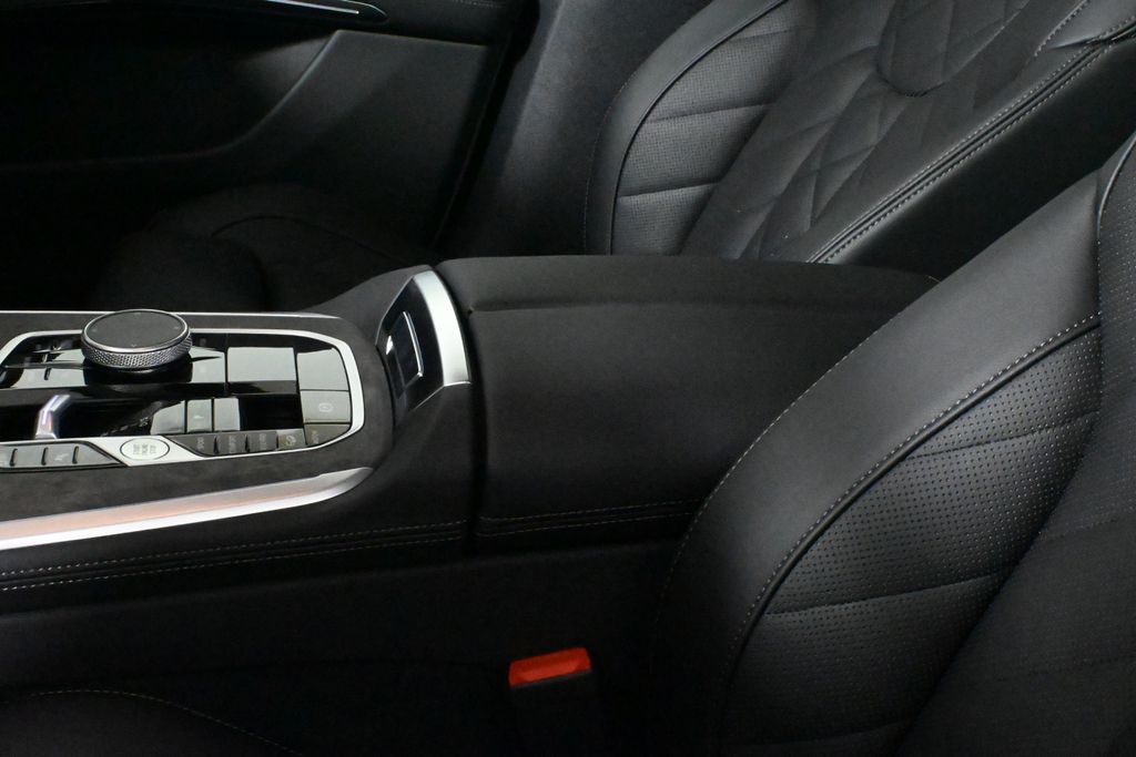 Thumbnail: 2026 BMW X5 - 26