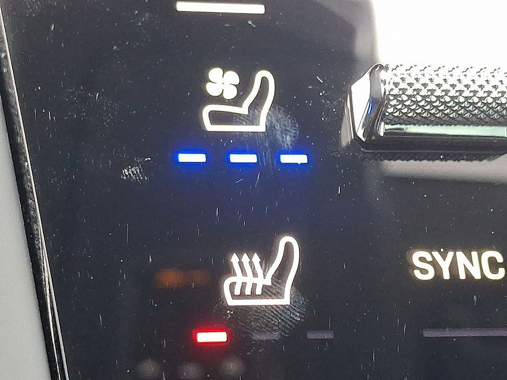 Thumbnail: 2025 Porsche Macan - 23