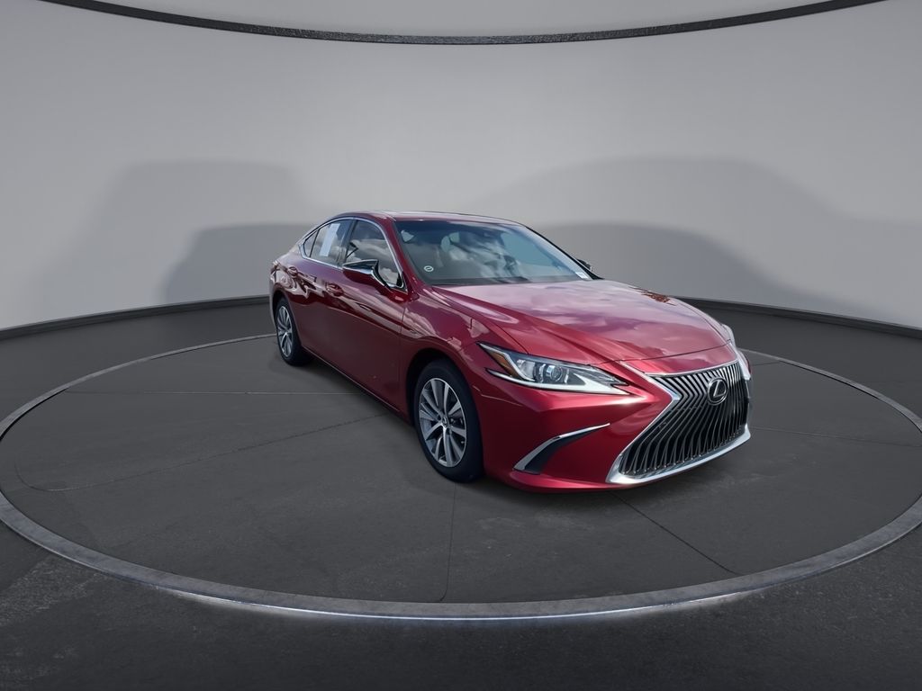 Thumbnail: 2021 Lexus ES - 3