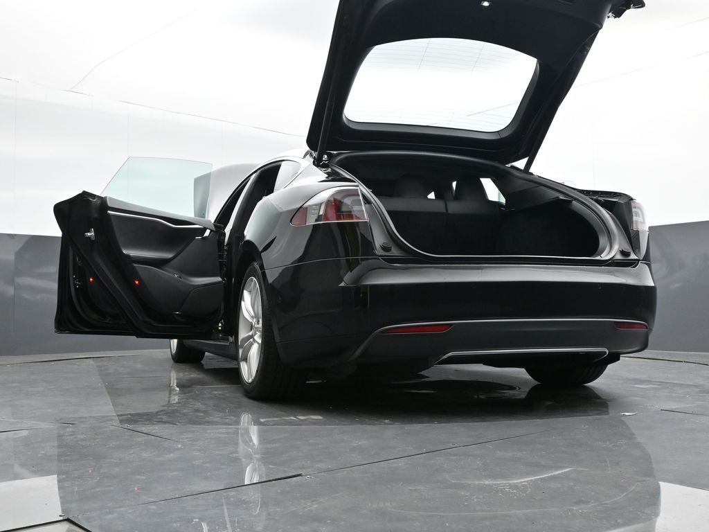 2015 Tesla Model S 85D