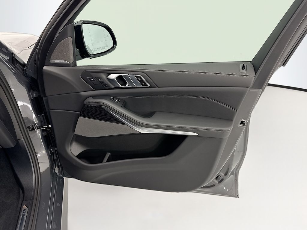 Thumbnail: 2026 BMW X5 - 24