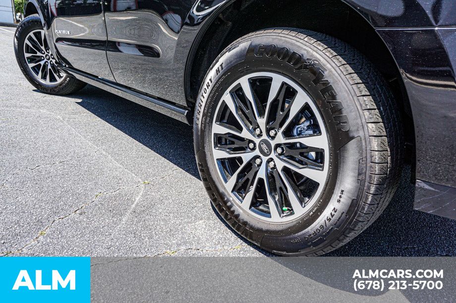 Used 2025 Black Ford Platinum image 16