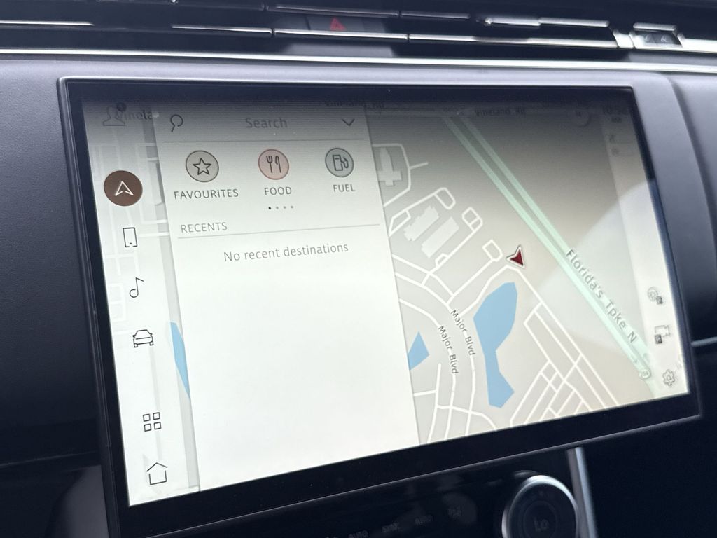 Thumbnail: 2023 Land Rover Range Rover - 22