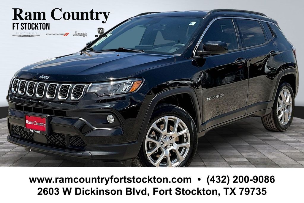 2024 Jeep Compass Latitude Lux 4WD