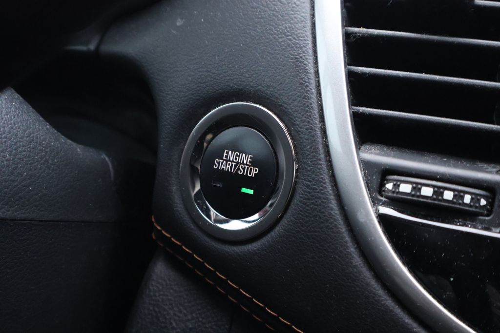 Thumbnail: 2020 Chevrolet Trax - 26