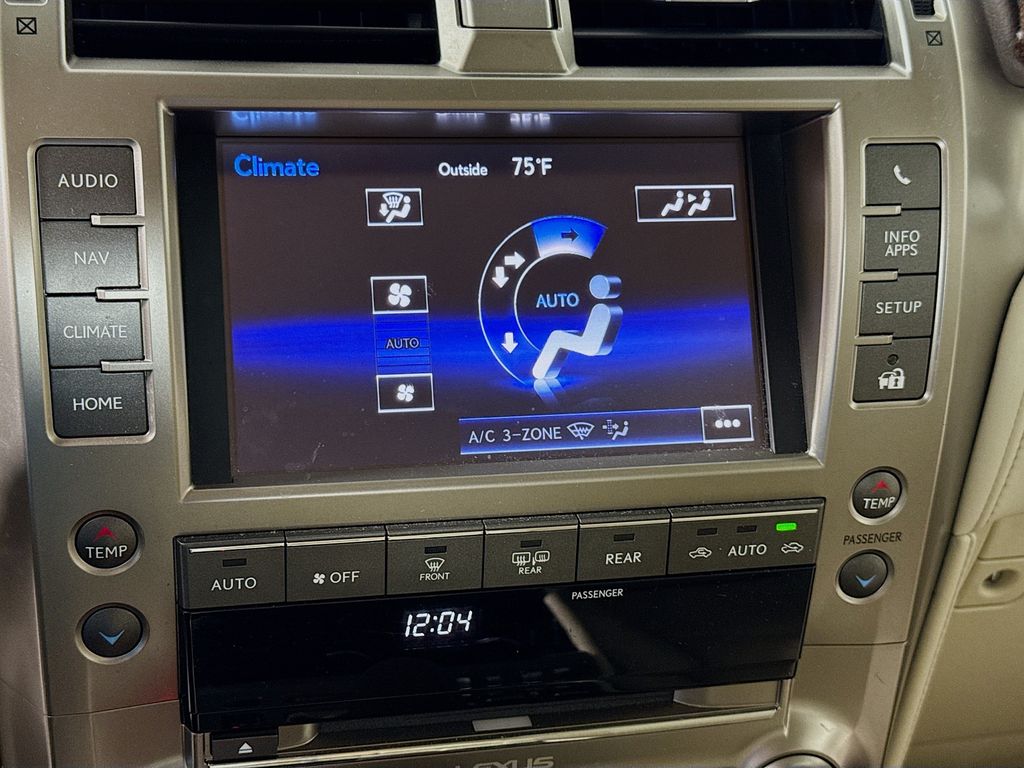 Thumbnail: 2014 Lexus GX - 16