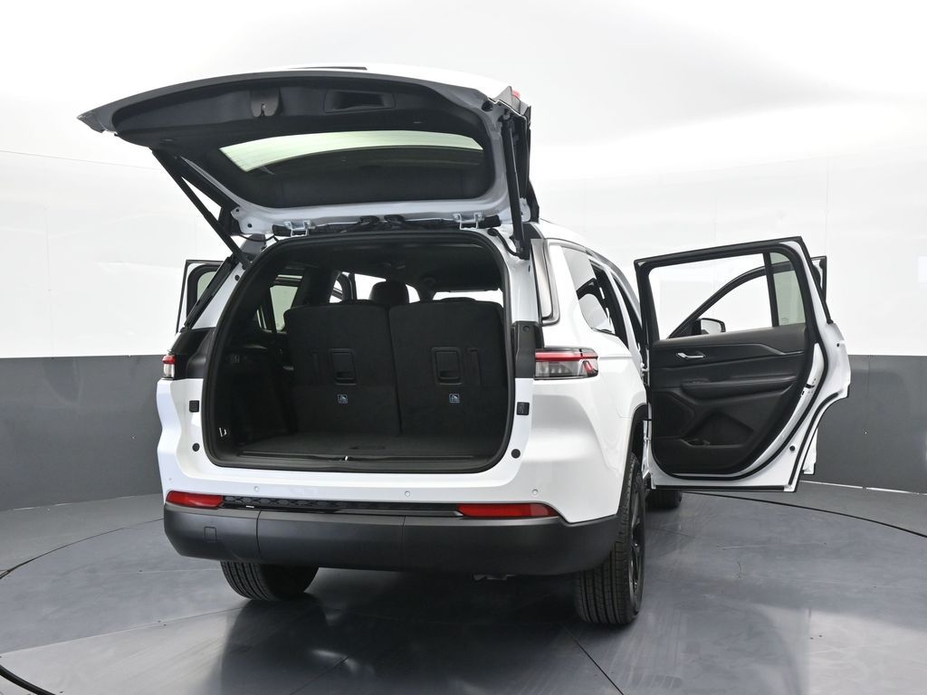 Used 2025 Bright White Clearcoat Jeep Altitude image 66