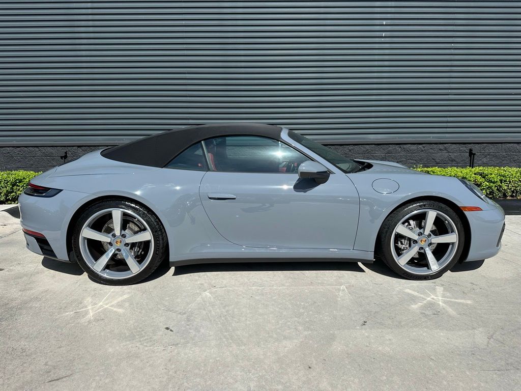 Thumbnail: 2023 Porsche 911 - 9