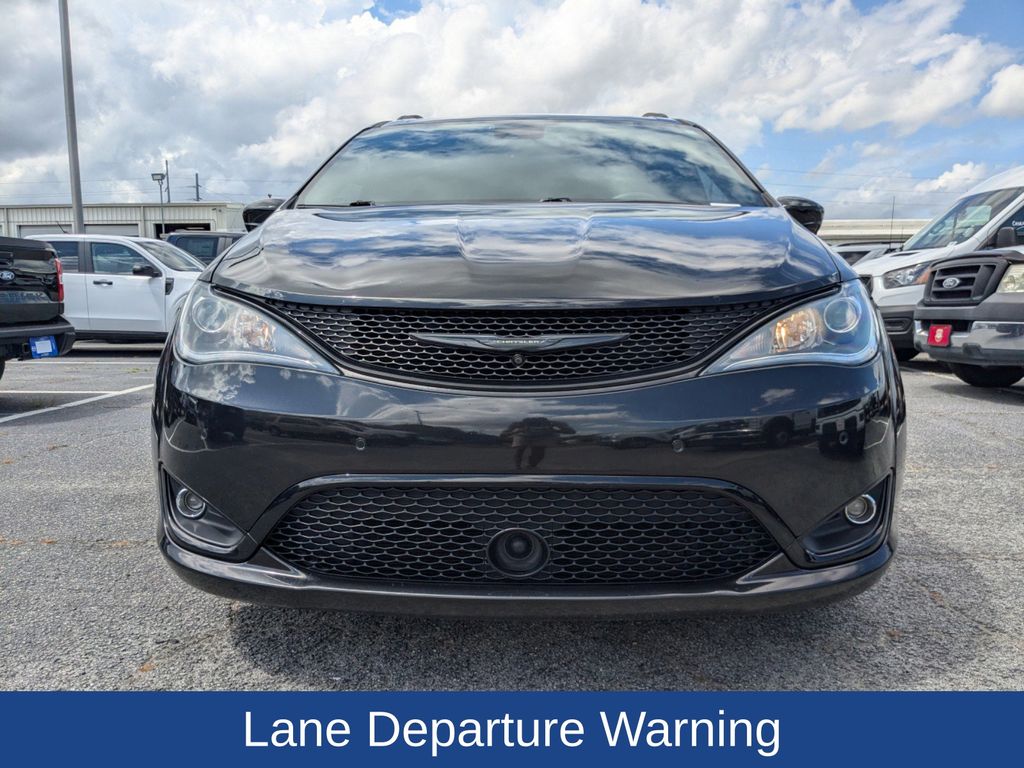 2019 Chrysler Pacifica Touring L Plus