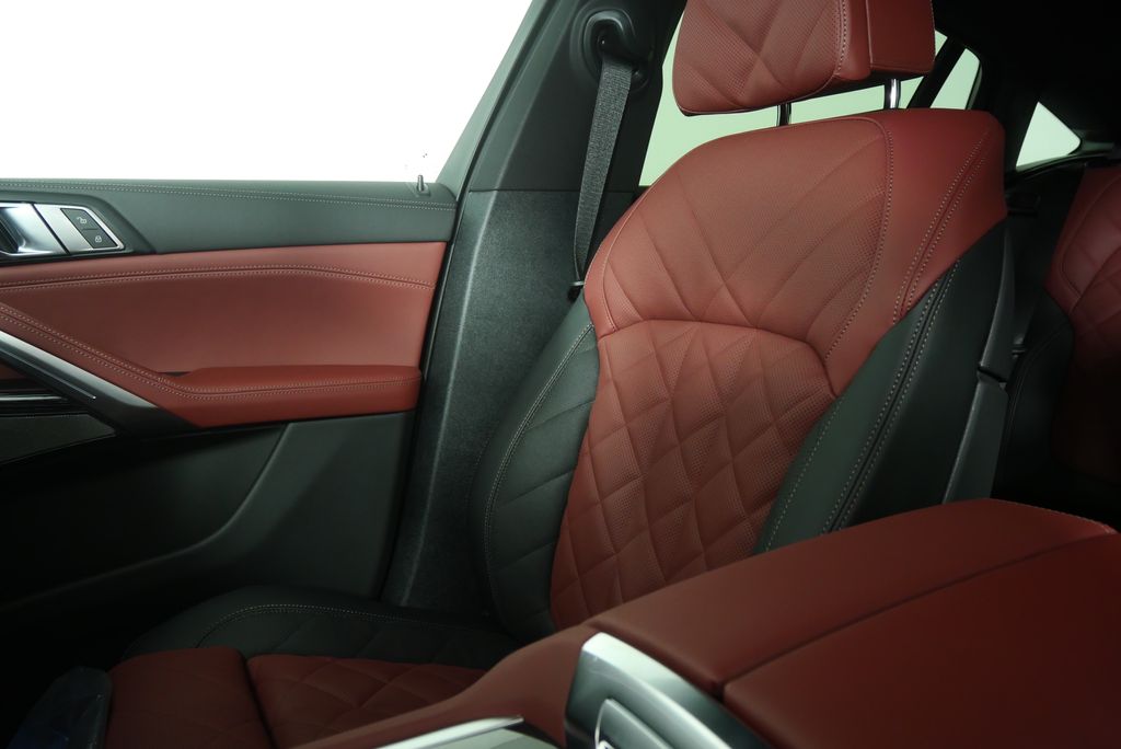 Thumbnail: 2027 BMW X6 - 23