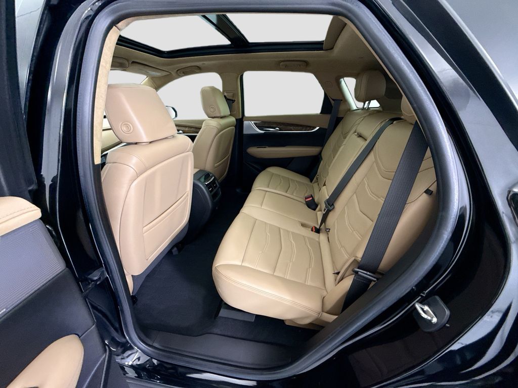 Thumbnail: 2024 Cadillac XT5 - 19