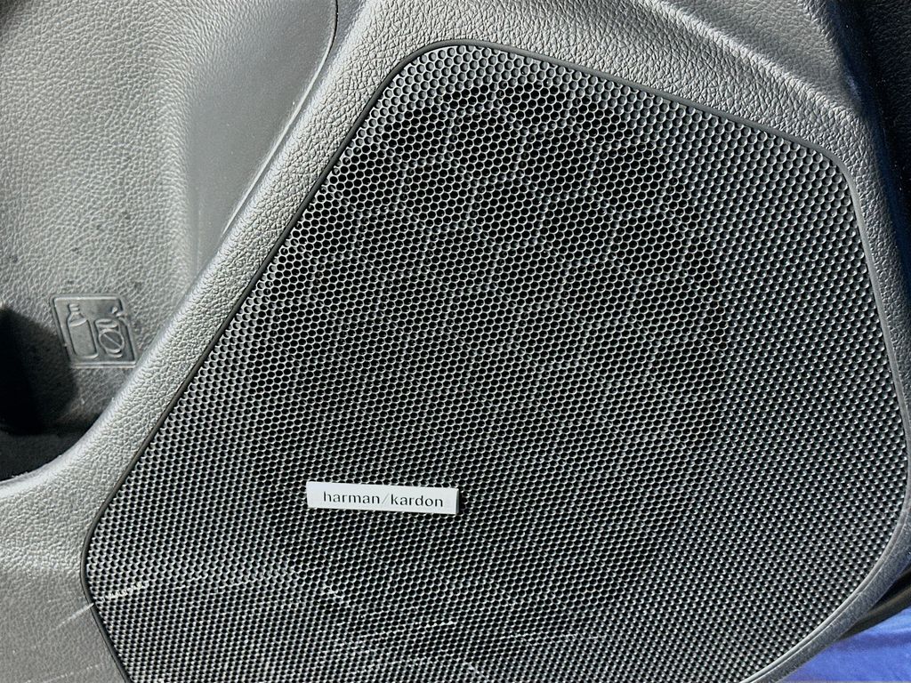 Thumbnail: 2018 Subaru Forester - 18